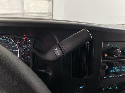 2025 Chevrolet Express Cargo WT