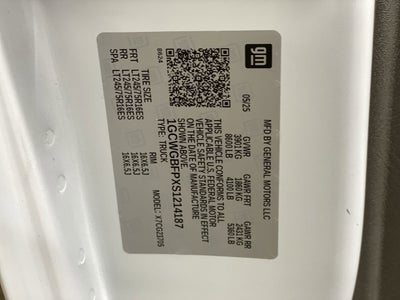 2025 Chevrolet Express Cargo WT