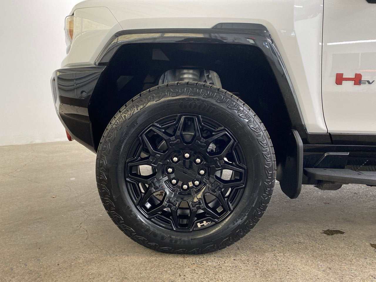 2024 GMC HUMMER EV SUV 2X