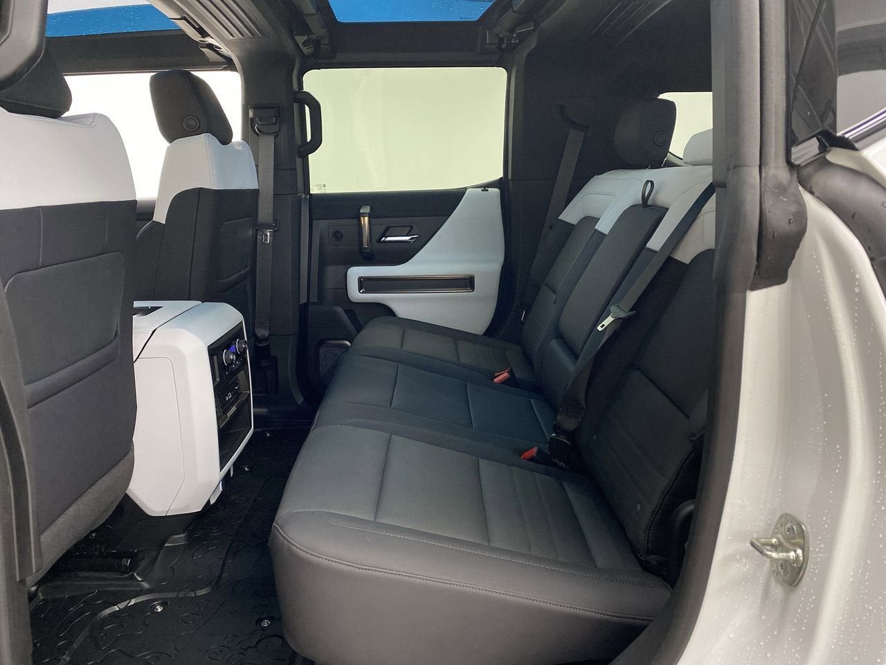 2024 GMC HUMMER EV SUV 2X