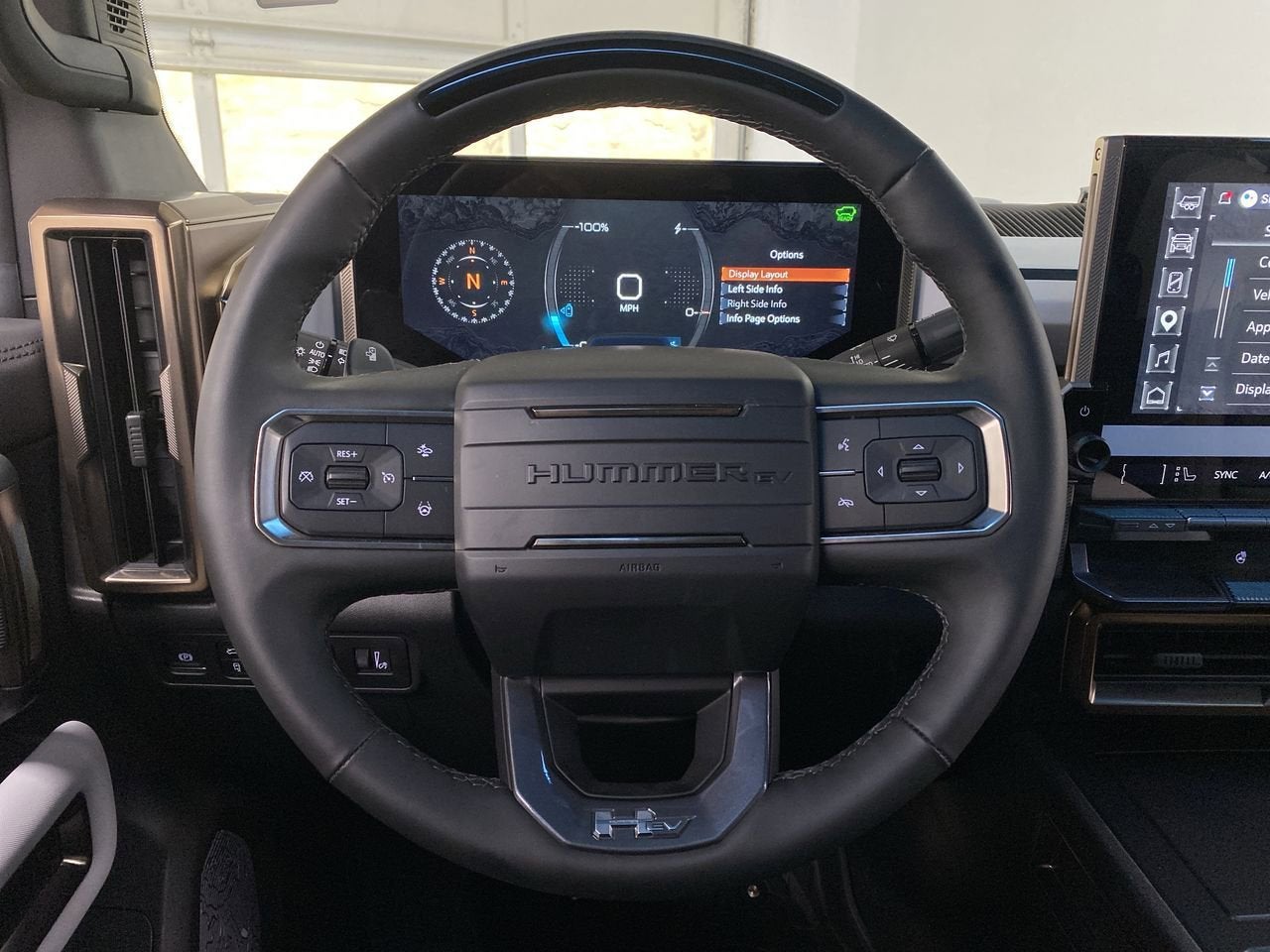 2024 GMC HUMMER EV SUV 2X