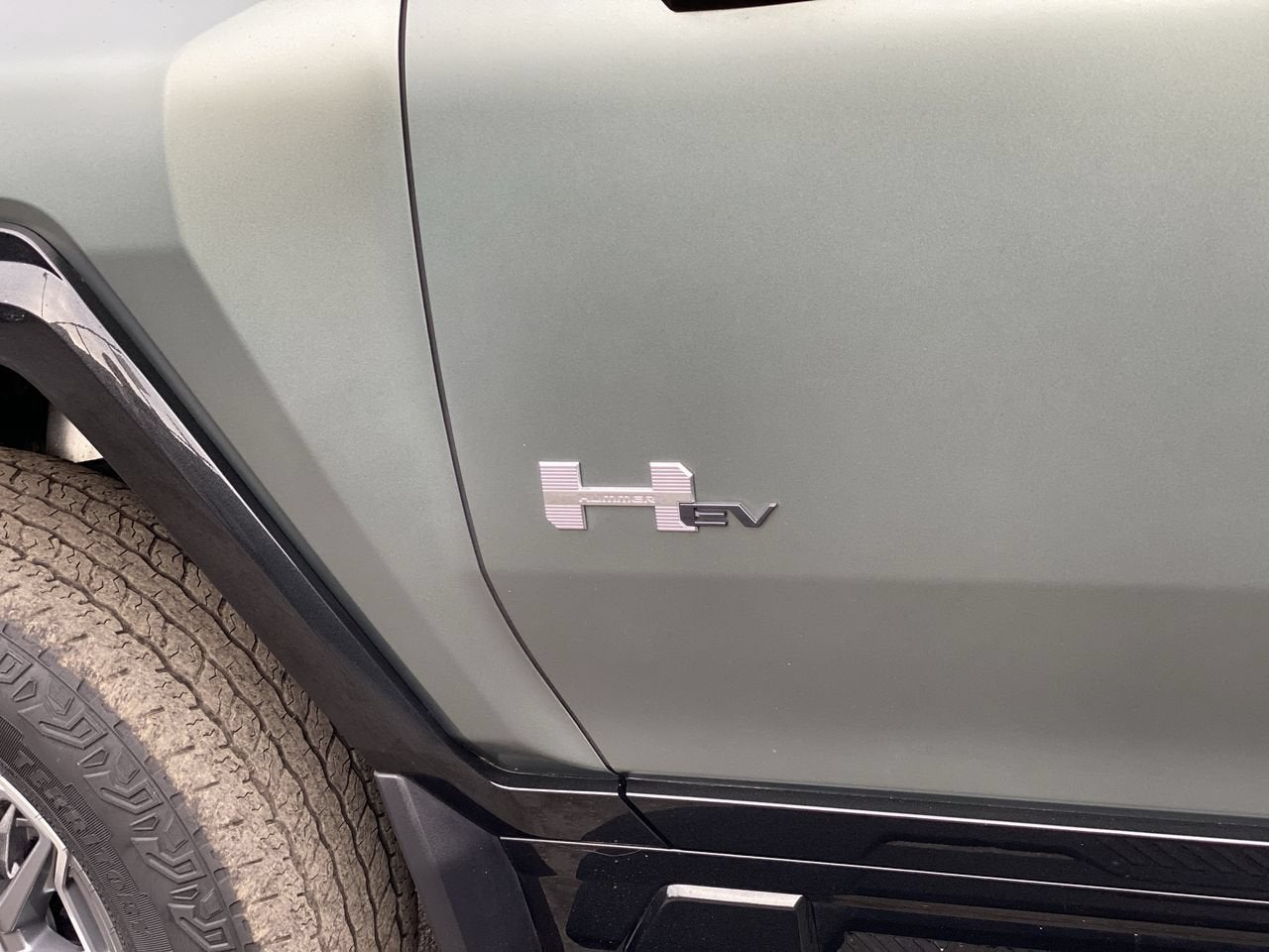 2024 GMC HUMMER EV SUV 3X