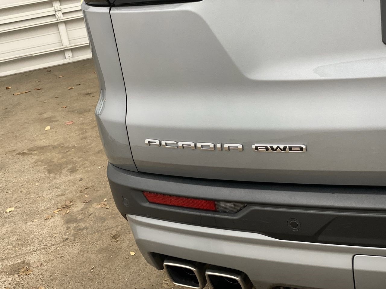 2025 GMC Acadia Elevation