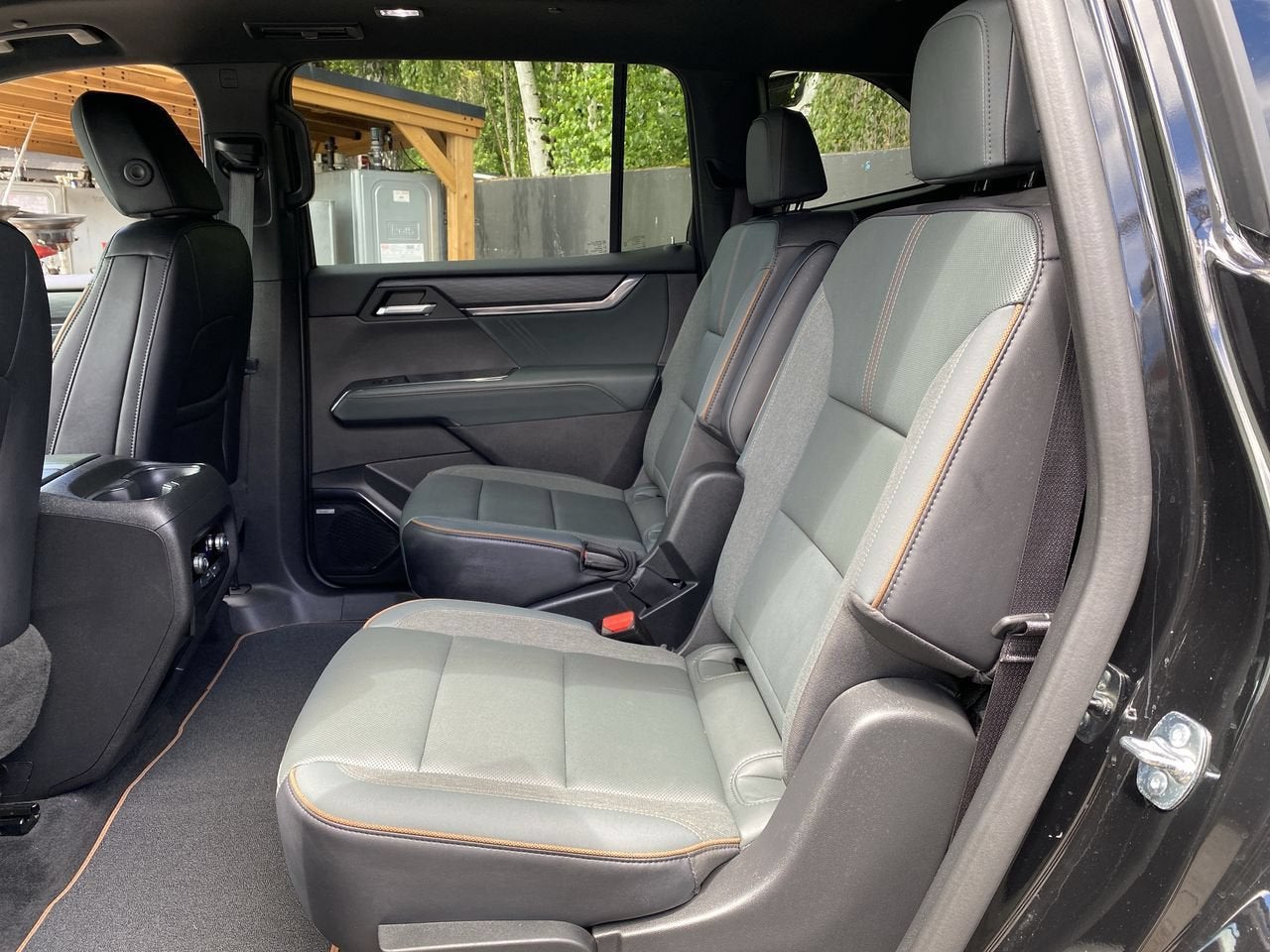 2025 GMC Acadia AT4