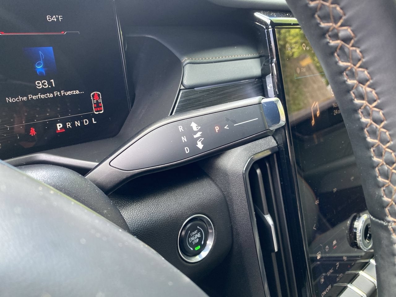 2025 GMC Acadia AT4