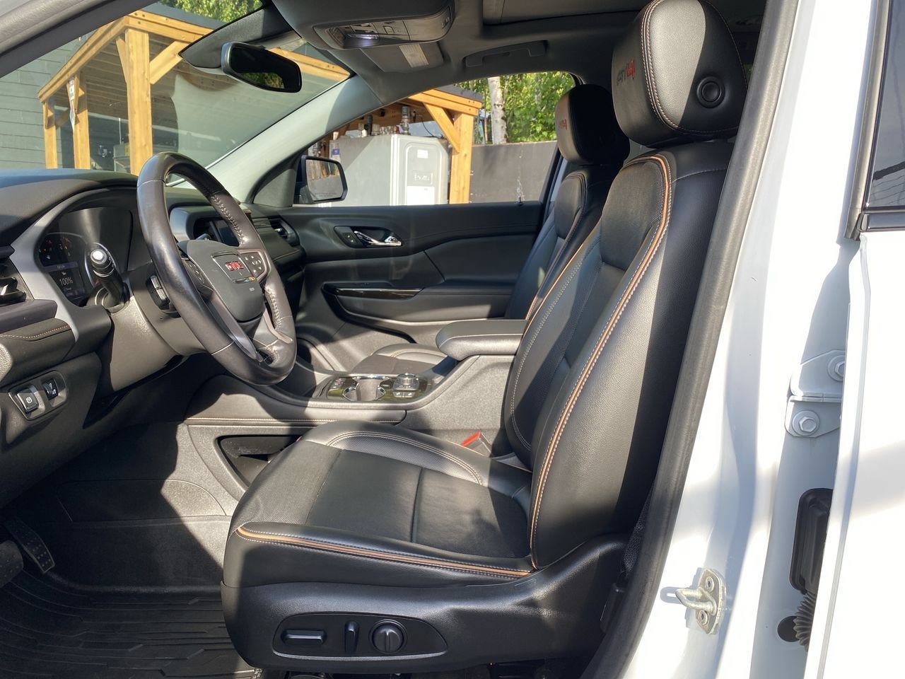 2021 GMC Acadia AT4