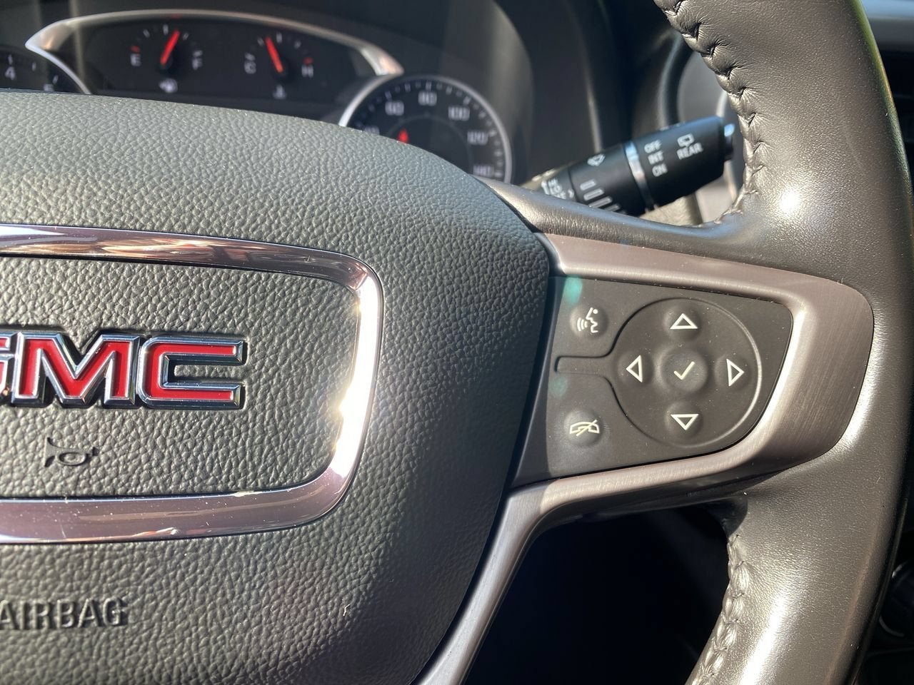 2021 GMC Acadia AT4