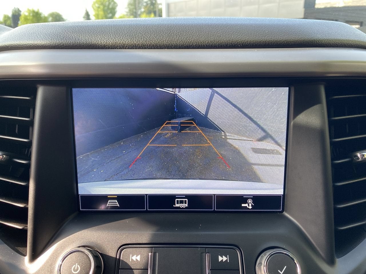 2021 GMC Acadia AT4