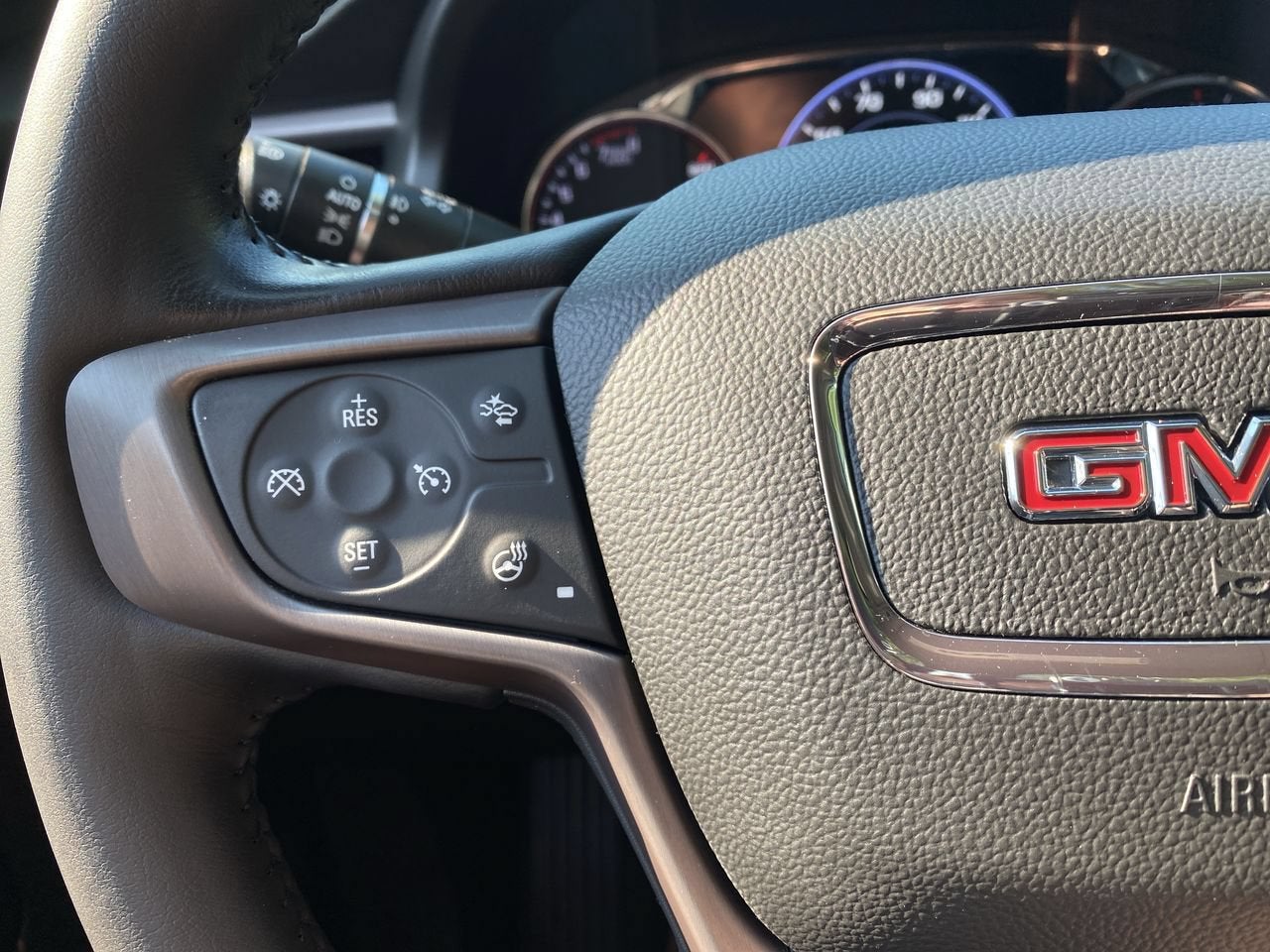 2021 GMC Acadia AT4