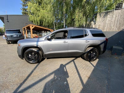 2021 GMC Acadia AT4