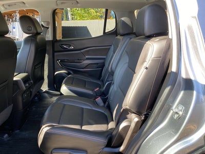 2021 GMC Acadia AT4
