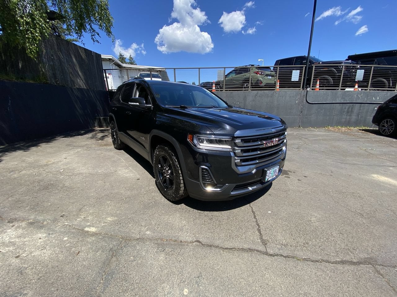 2022 GMC Acadia AT4