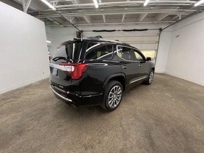 2022 GMC Acadia Denali