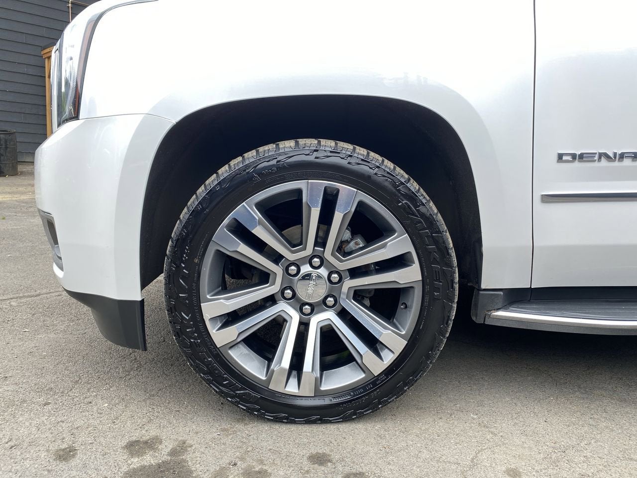 2017 GMC Yukon Denali