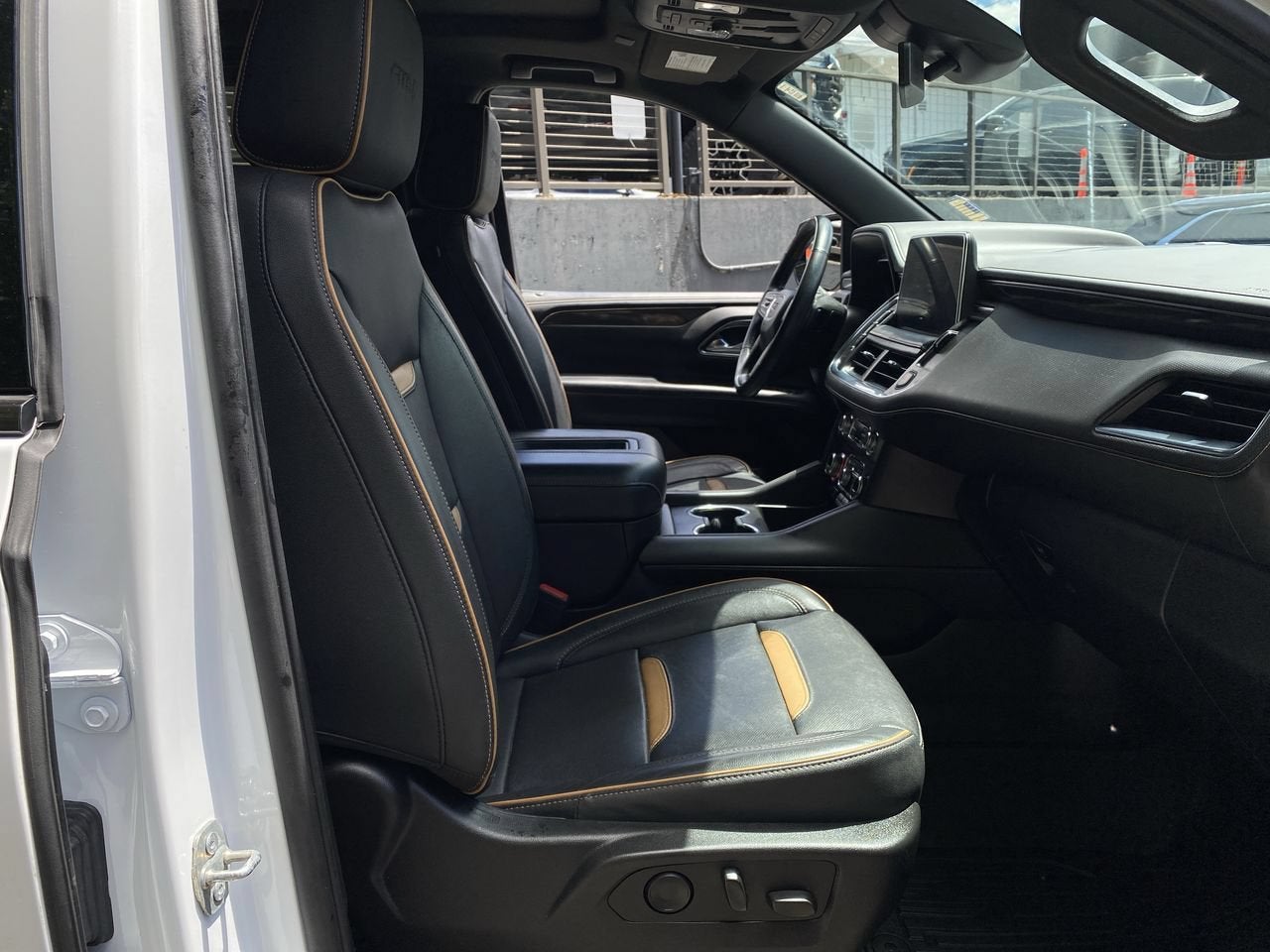 2023 GMC Yukon AT4