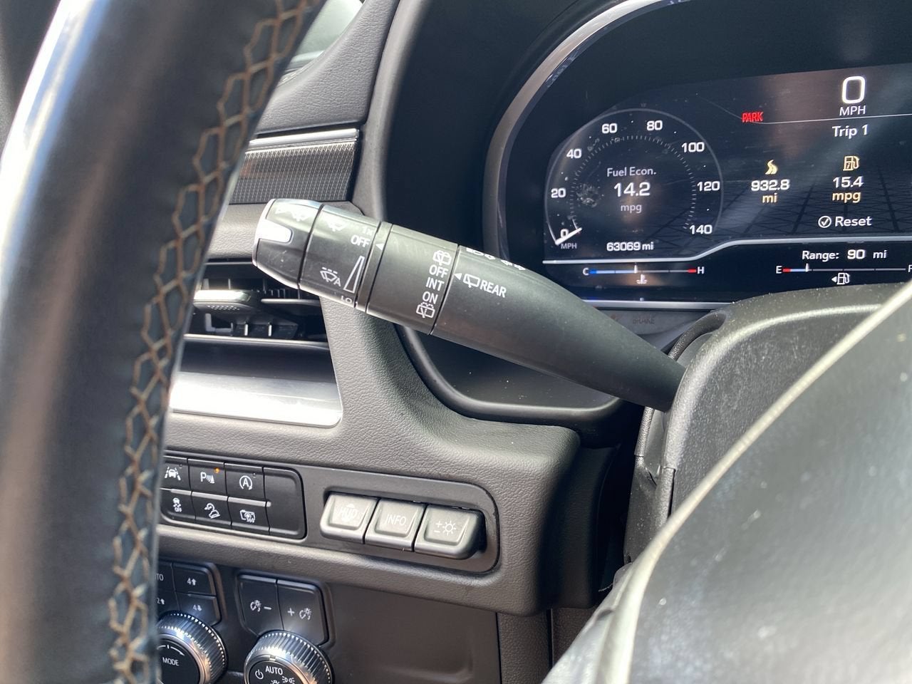 2023 GMC Yukon AT4