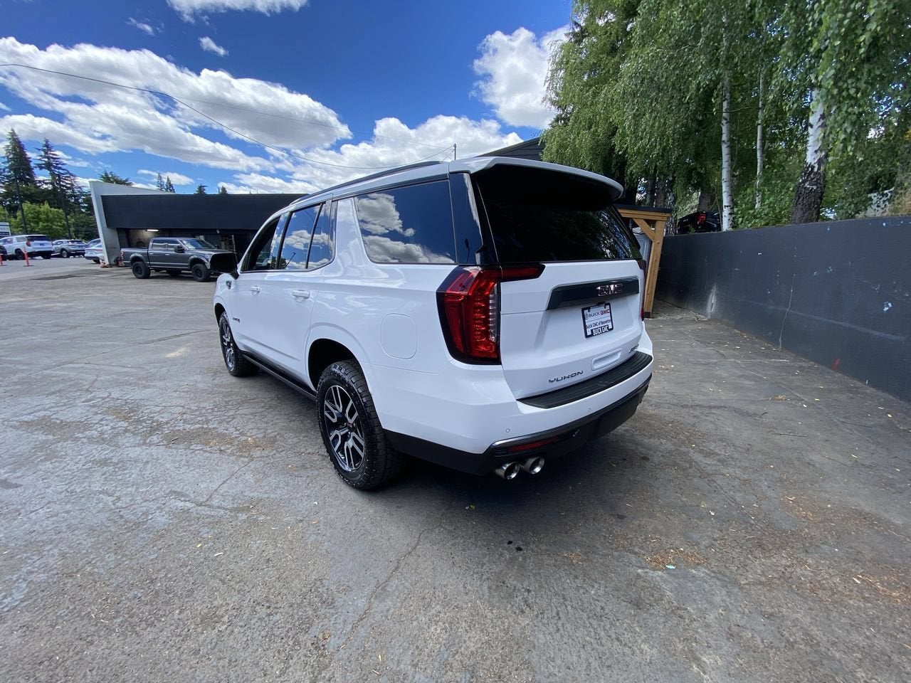 2023 GMC Yukon AT4