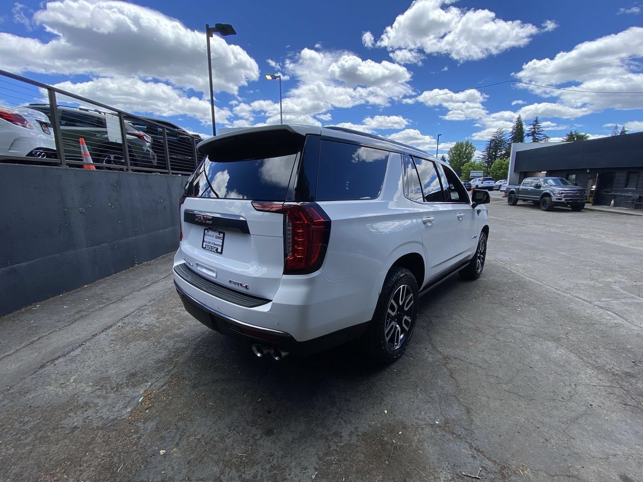 2023 GMC Yukon AT4