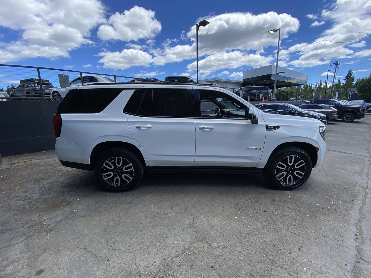 2023 GMC Yukon AT4