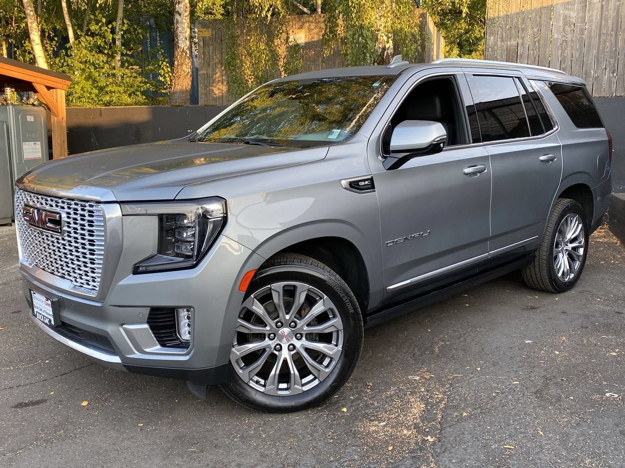2023 GMC Yukon Denali