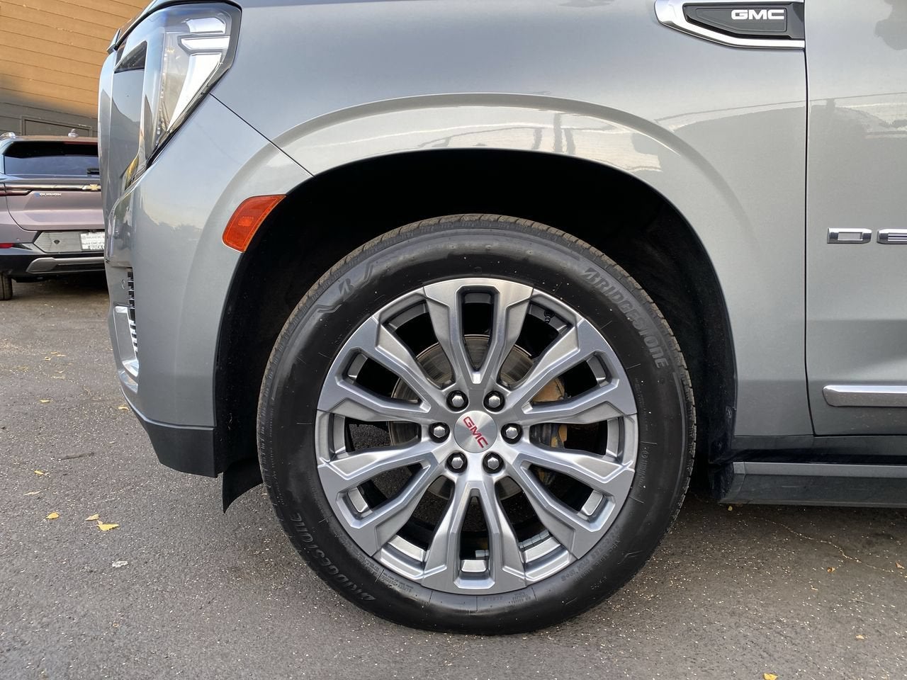 2023 GMC Yukon Denali