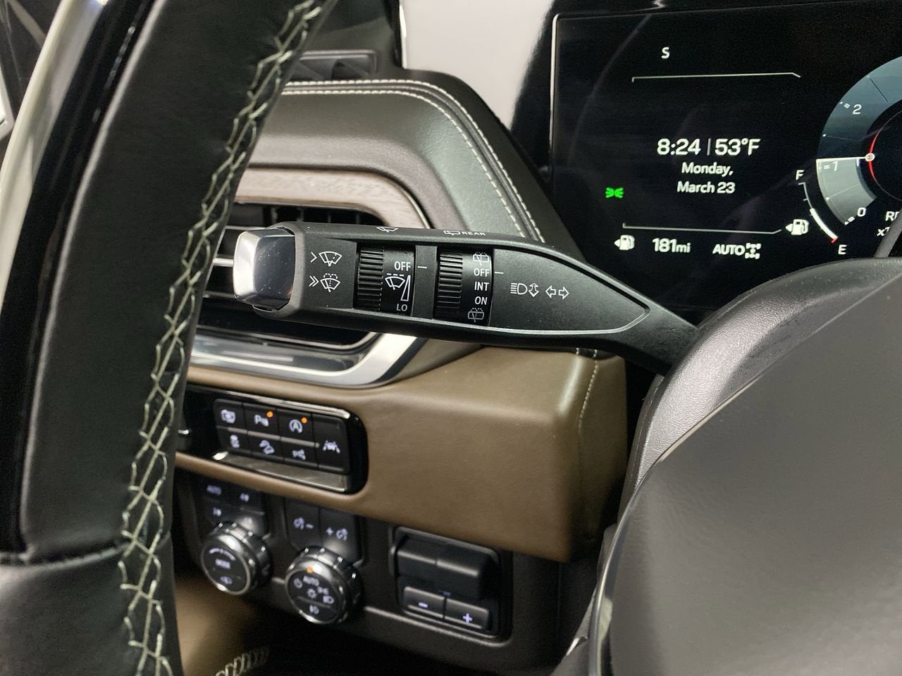 2025 GMC Yukon Denali Ultimate