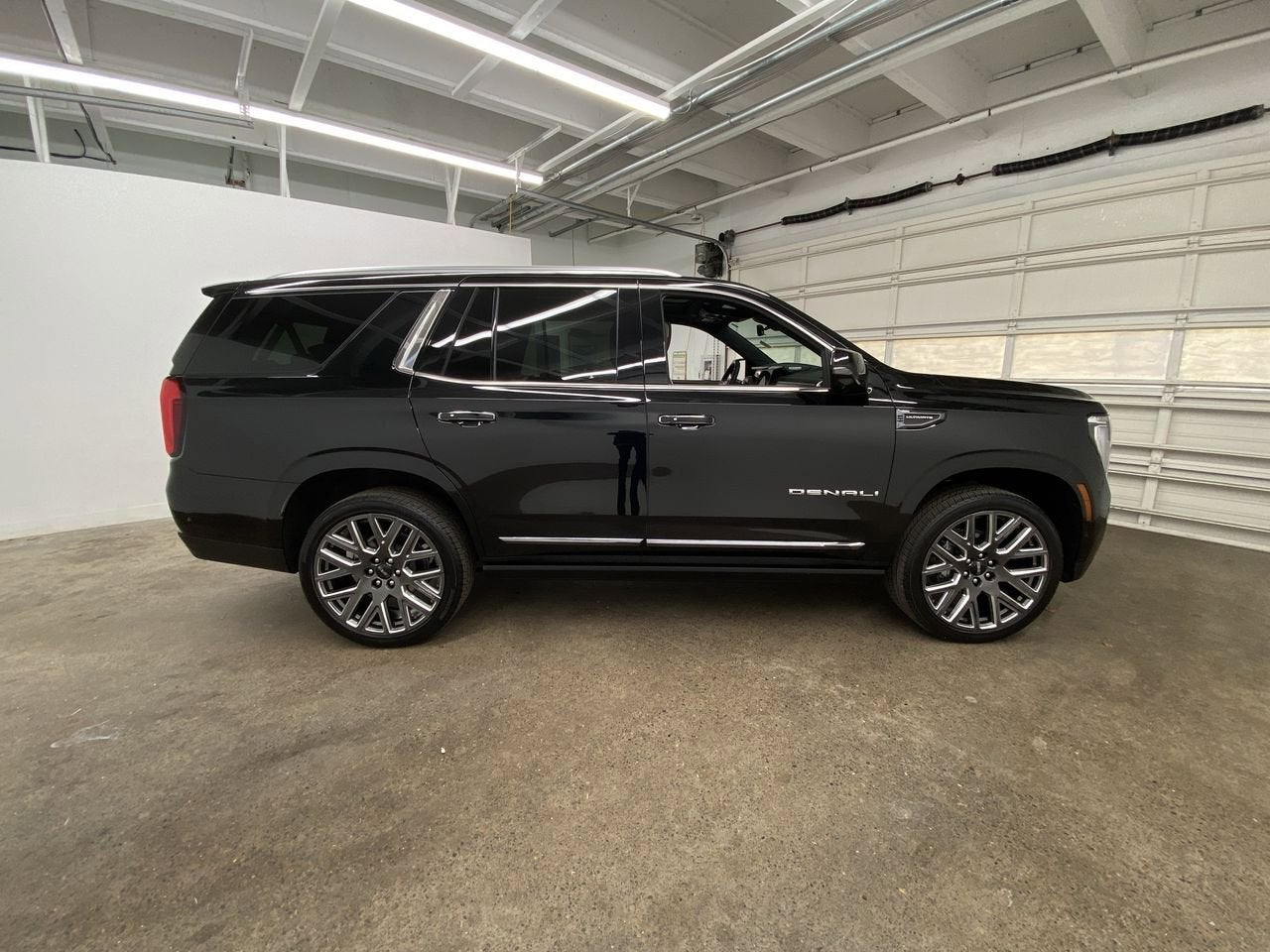 2025 GMC Yukon Denali Ultimate