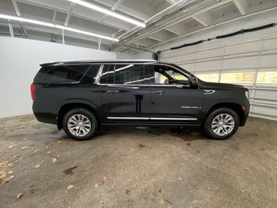 2022 GMC Yukon XL Denali