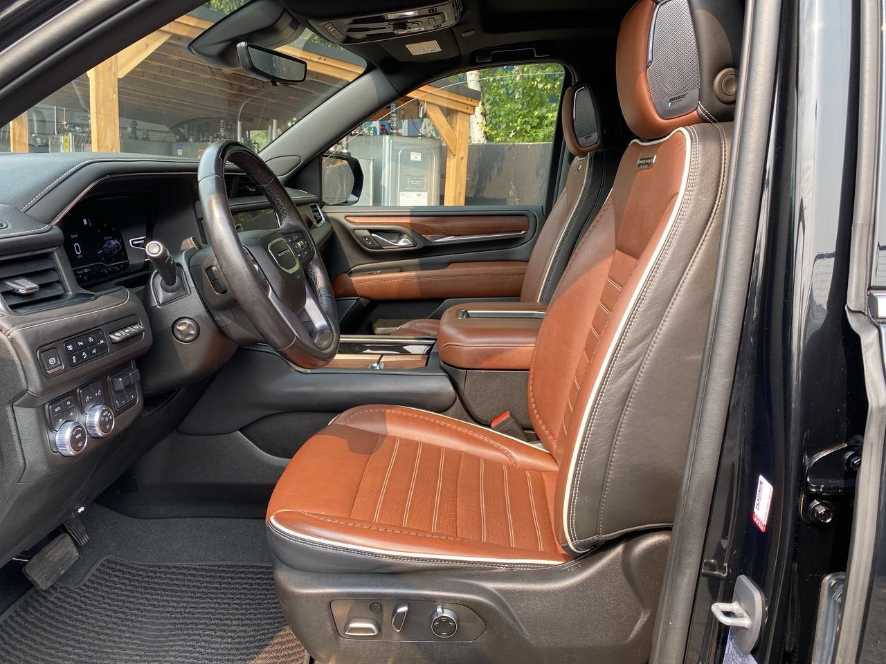 2023 GMC Yukon XL Denali Ultimate