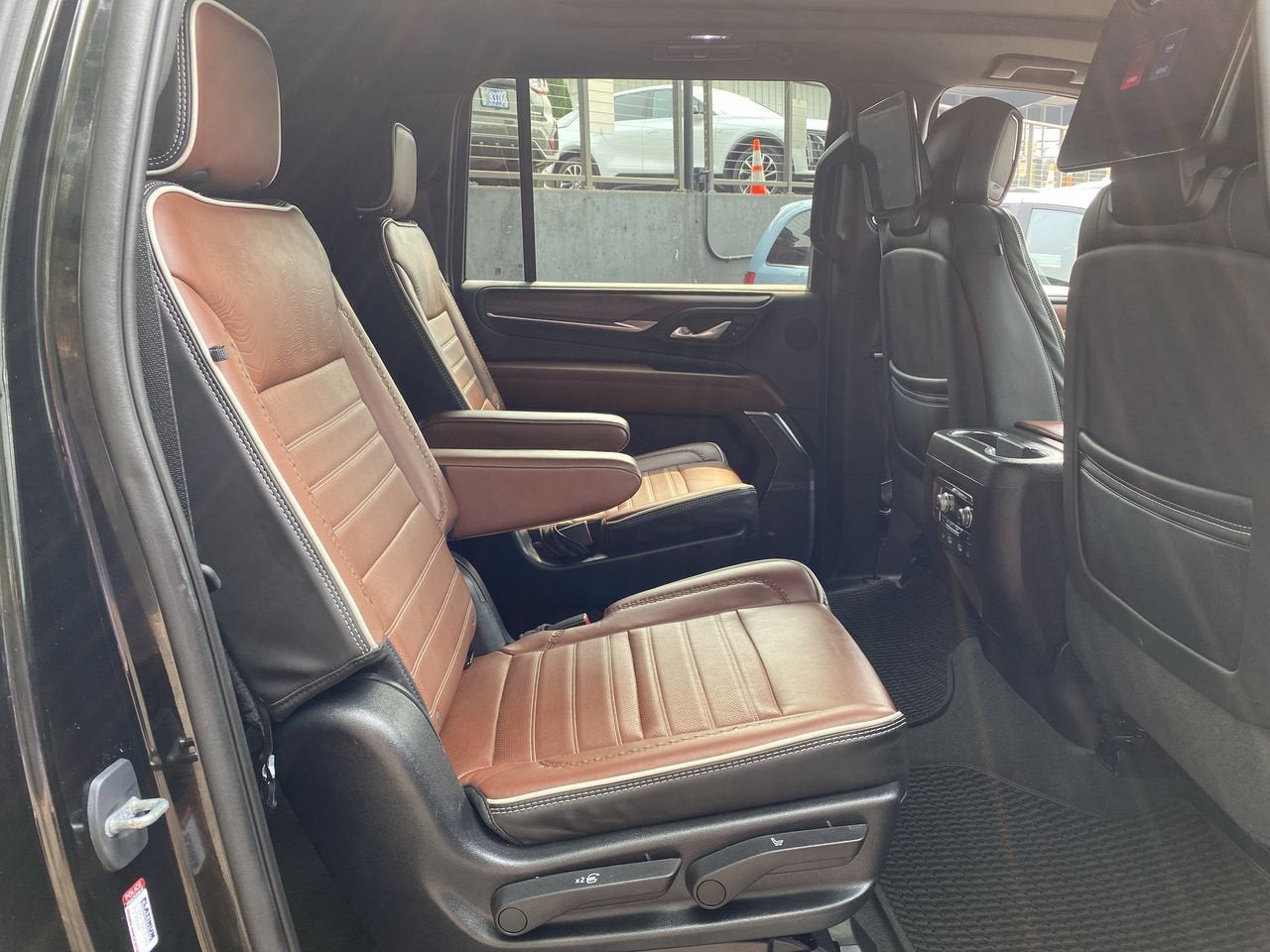 2023 GMC Yukon XL Denali Ultimate