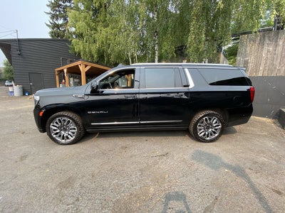 2023 GMC Yukon XL Denali Ultimate