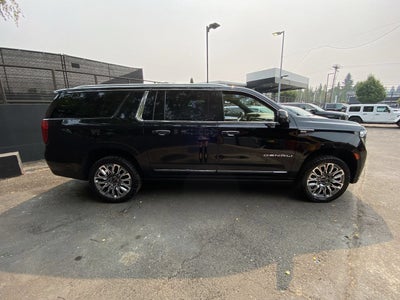 2023 GMC Yukon XL Denali Ultimate