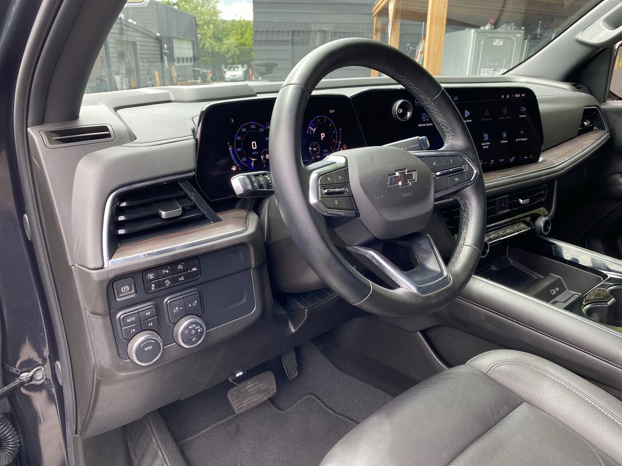 2025 Chevrolet Suburban Z71