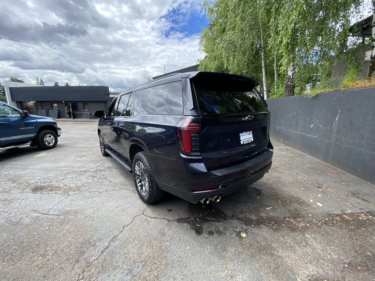 2025 Chevrolet Suburban Z71