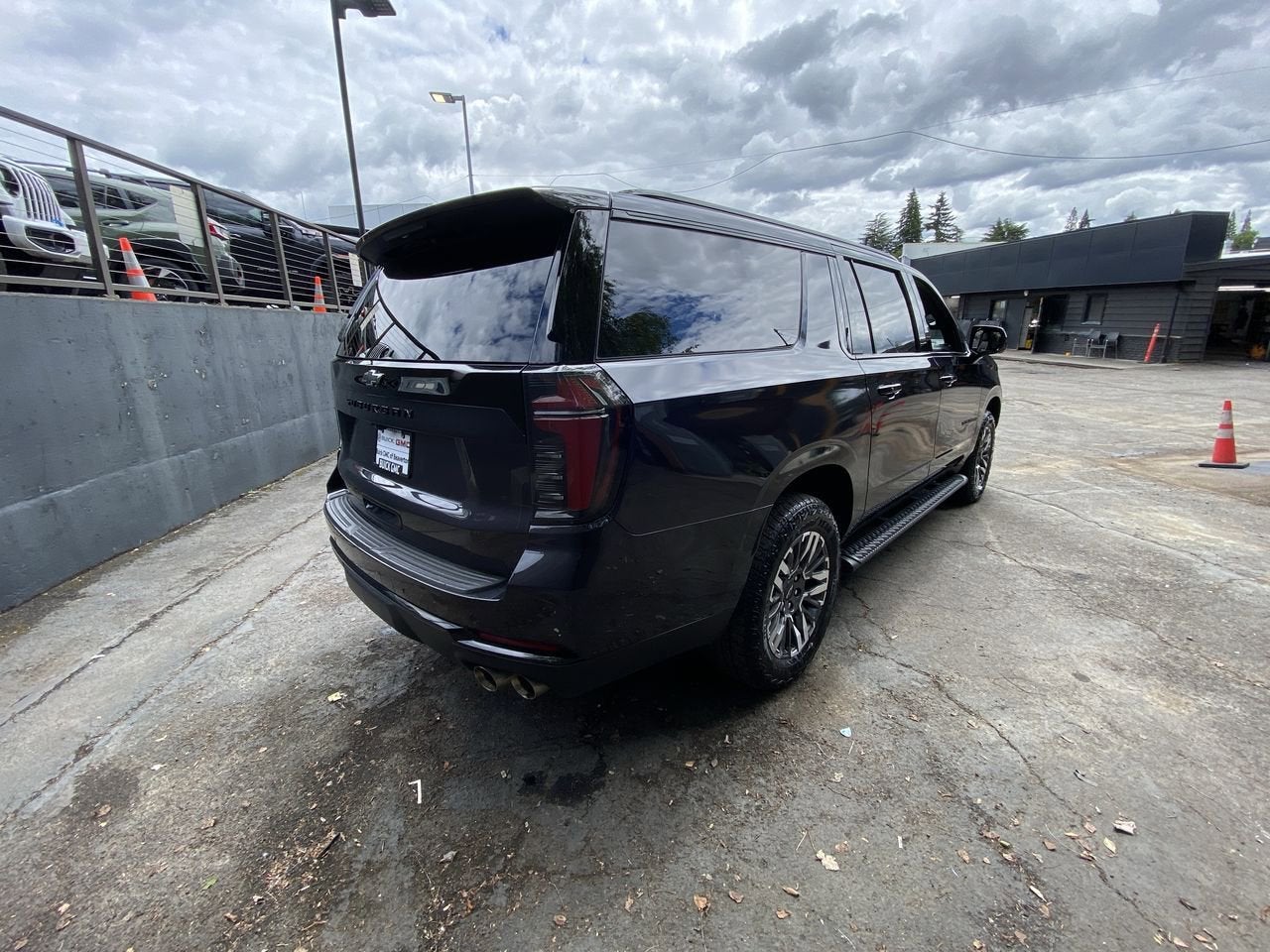 2025 Chevrolet Suburban Z71