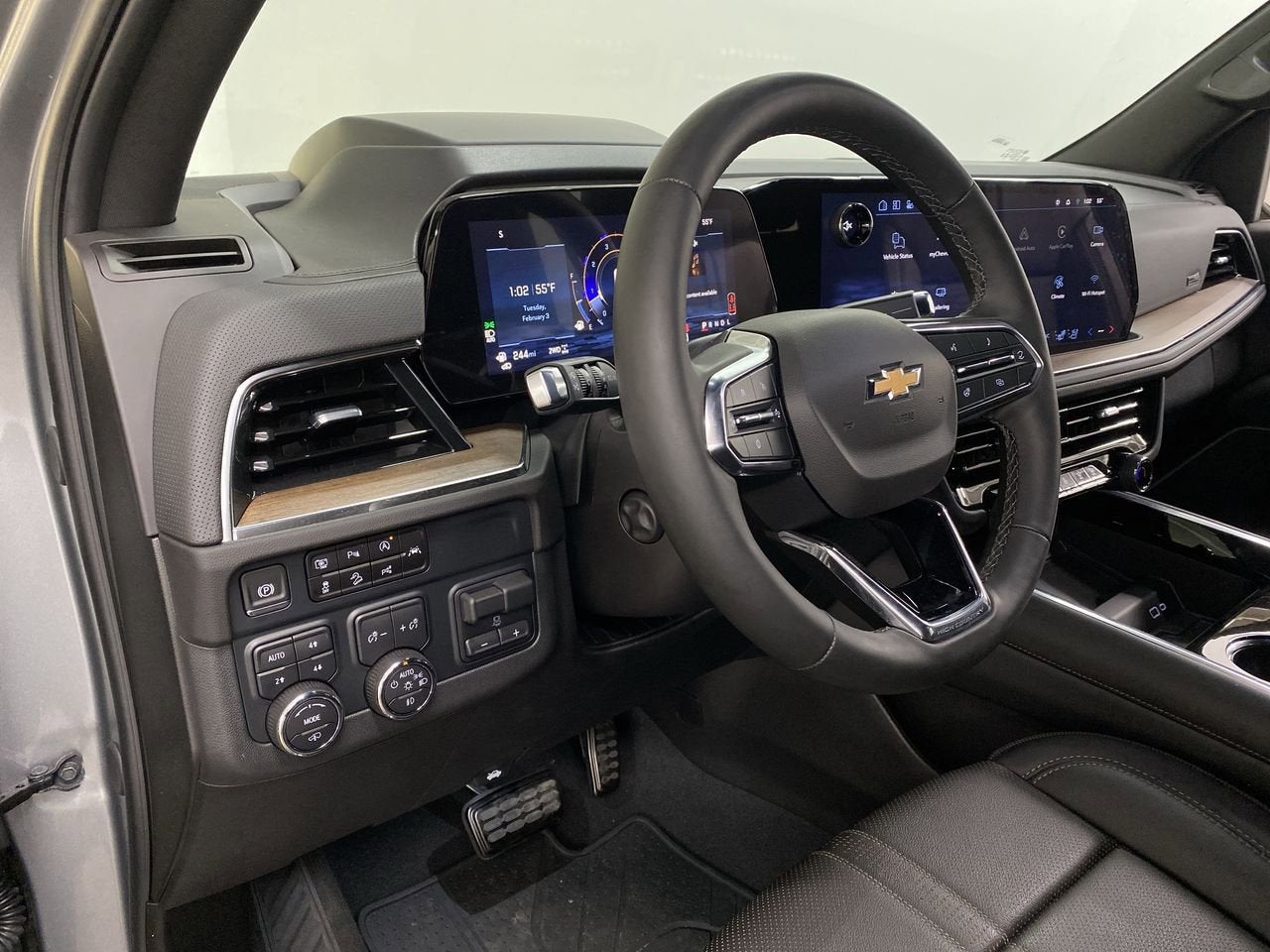 2025 Chevrolet Tahoe High Country 4WD's photo