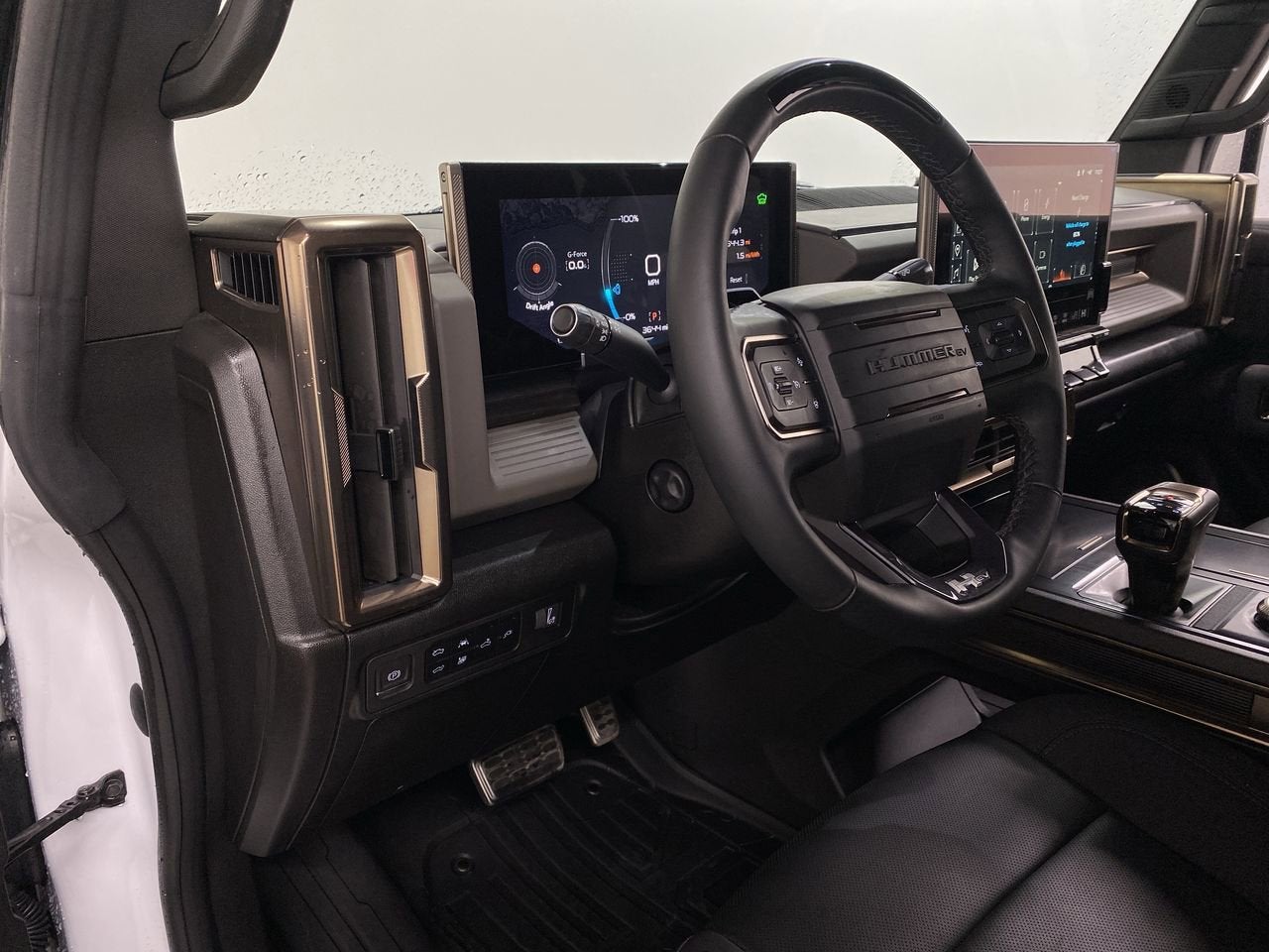 Used 2024 GMC HUMMER EV 2X with VIN 1GT10BDD1RU105133 for sale in Portland, OR