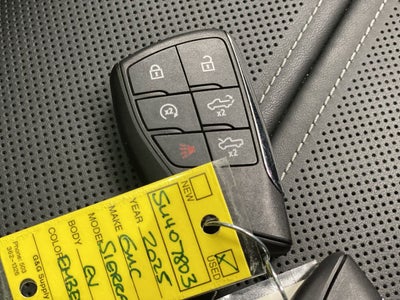 2025 GMC Sierra EV Extended Range Denali