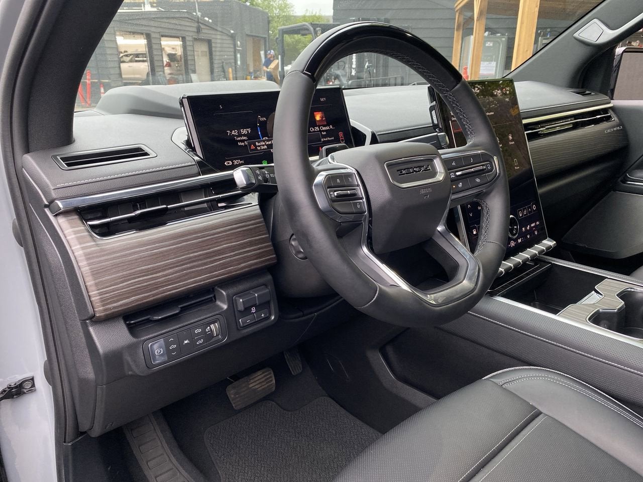 Used 2024 GMC Sierra EV Denali with VIN 1GT401EL4RU000311 for sale in Portland, OR