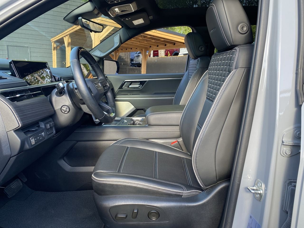 2024 GMC Sierra EV Denali Edition 1
