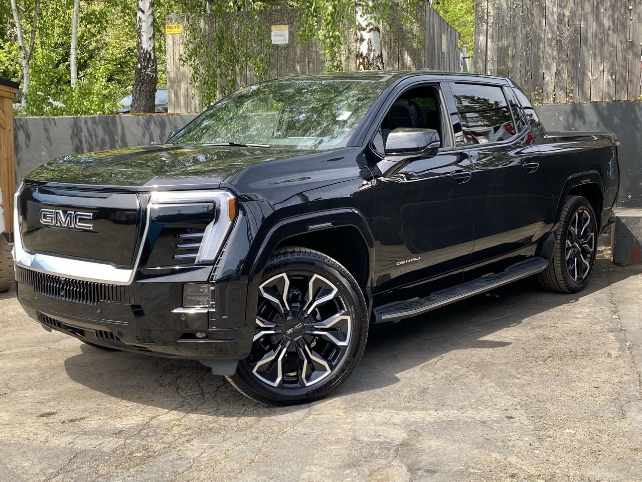 2025 GMC Sierra EV Max Range Denali