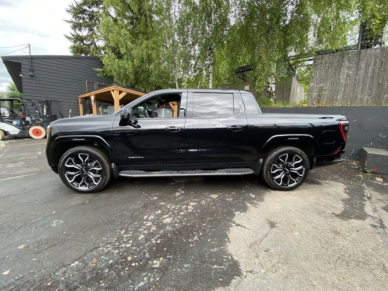2025 GMC Sierra EV Max Range Denali