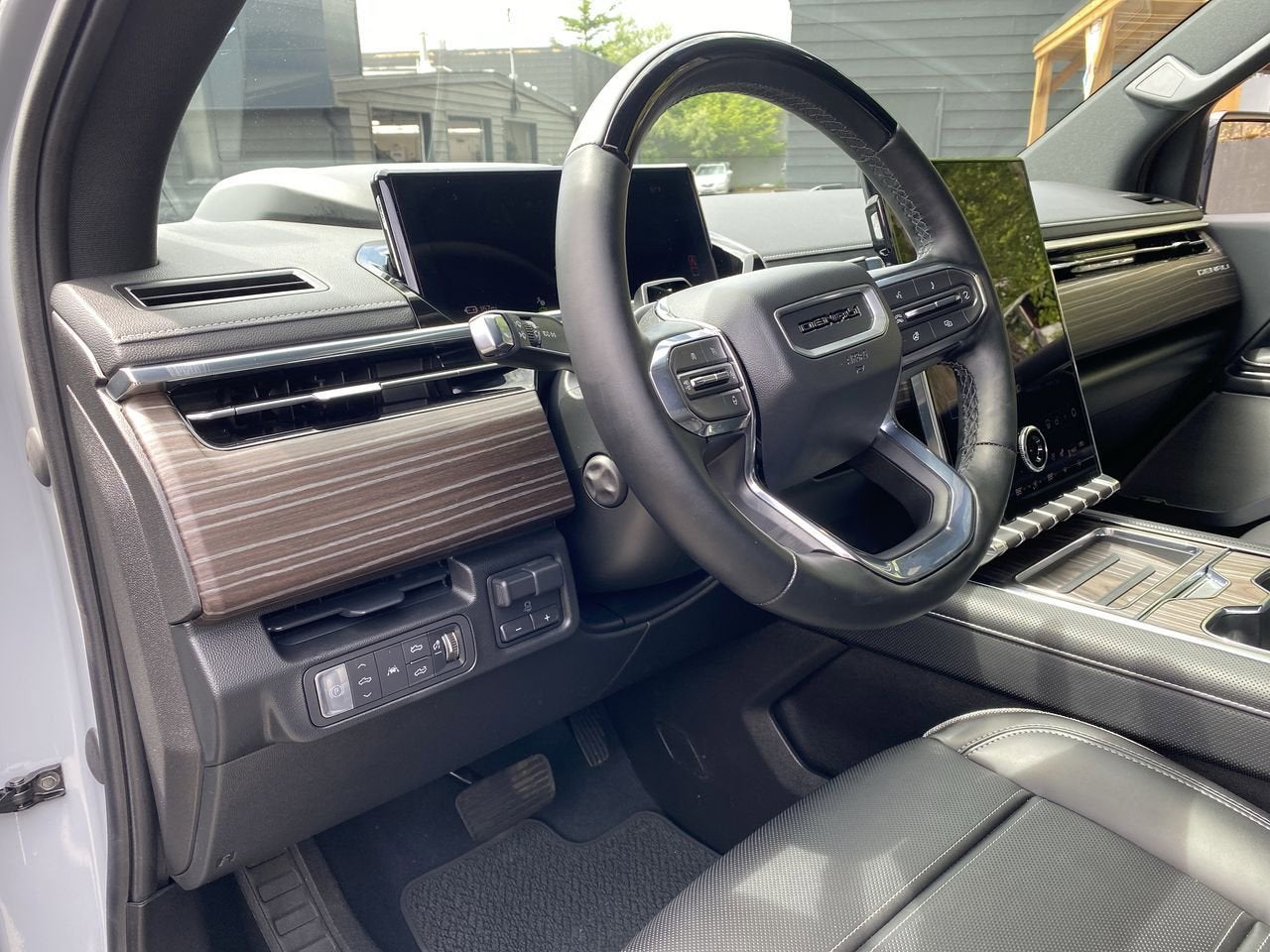 Used 2025 GMC Sierra EV Denali with VIN 1GT40LEL8SU412393 for sale in Portland, OR