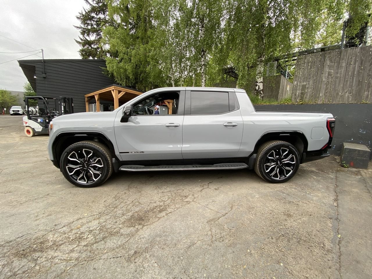 2025 GMC Sierra EV Max Range Denali