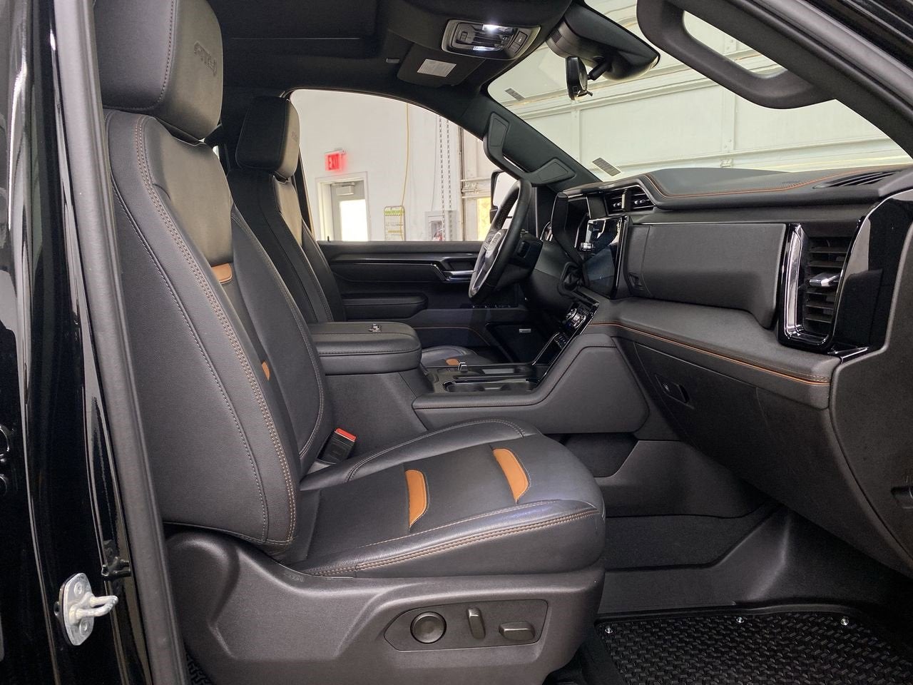 2025 GMC Sierra 3500 HD AT4