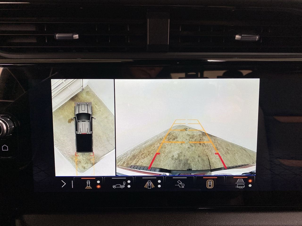 2025 GMC Sierra 3500 HD AT4