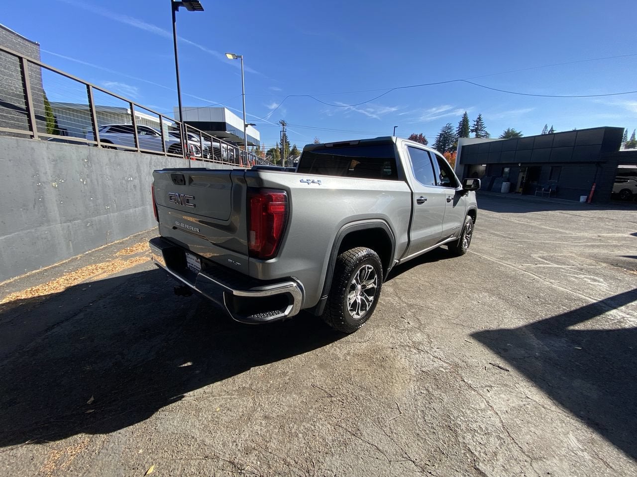 2025 GMC Sierra 1500 SLT