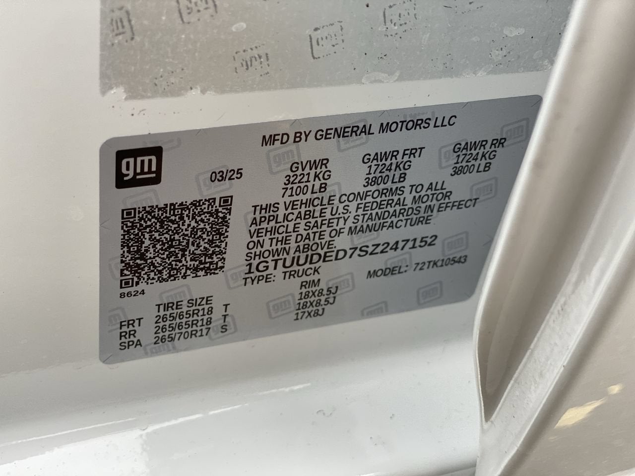2025 GMC Sierra 1500 SLT