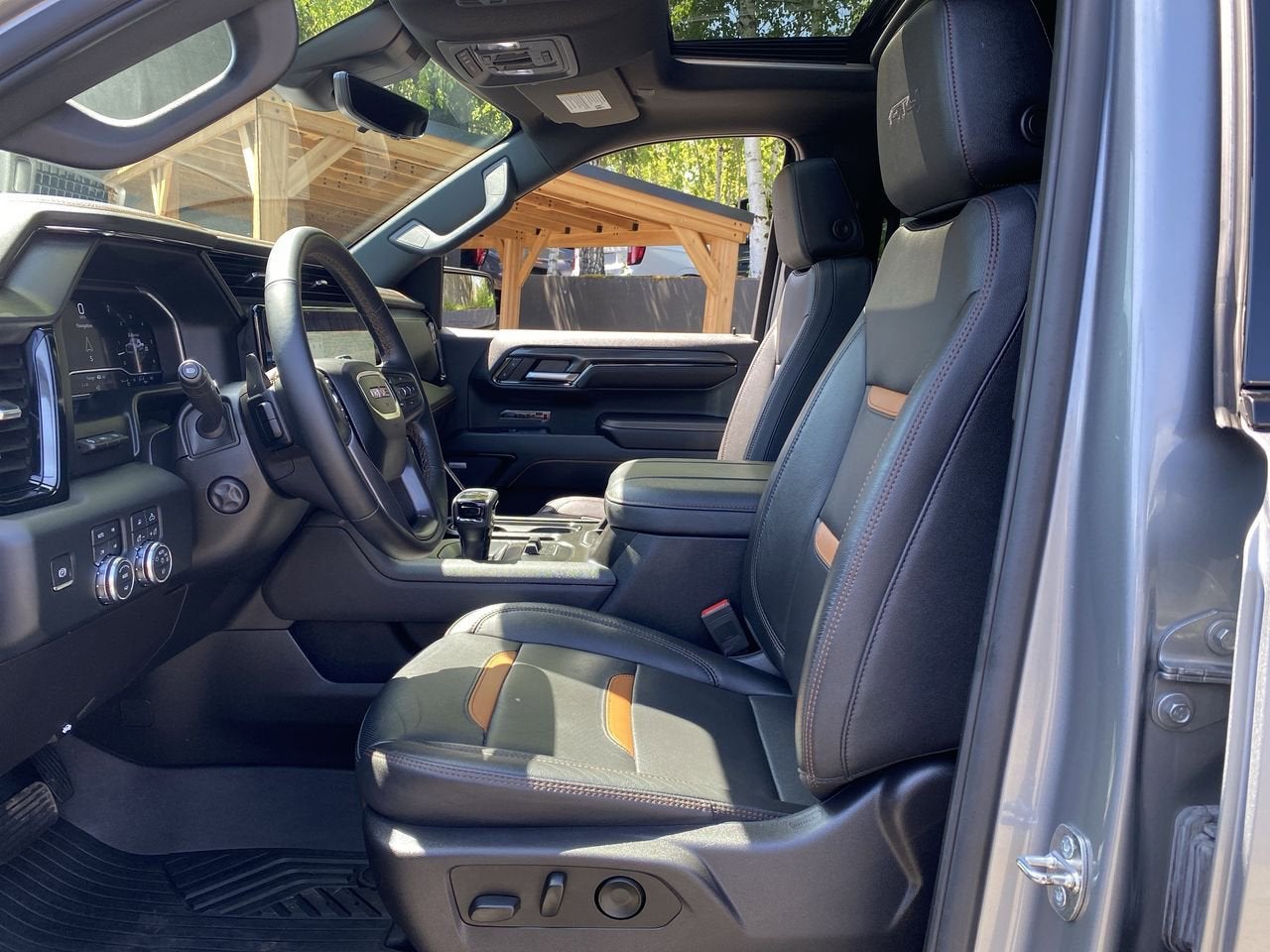 2024 GMC Sierra 1500 AT4
