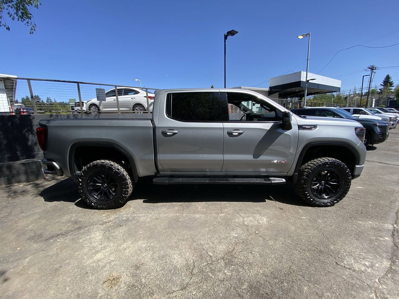 2024 GMC Sierra 1500 AT4